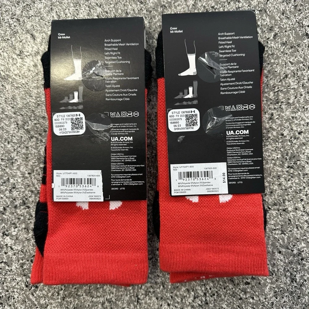 Under Armour Team Crew Socks Mens M 7-8.5 2 Pairs Cushioned Durable Anti Odor